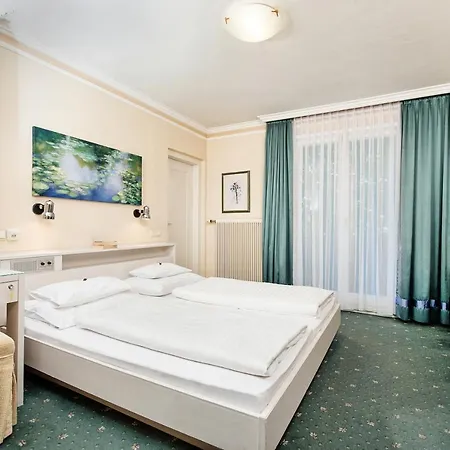 Schoenruh Hotel 4*