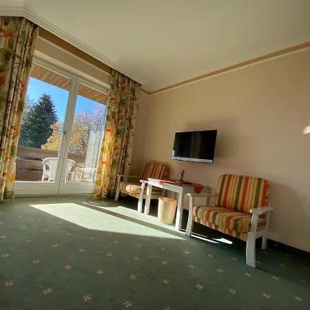 Hotel Schoenruh 4*