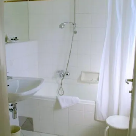 Schoenruh Szálloda 4*