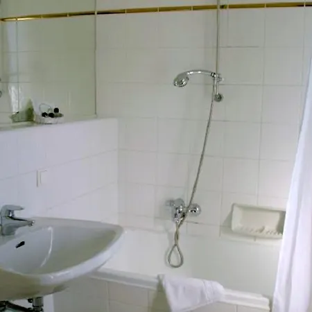 Schoenruh 4*